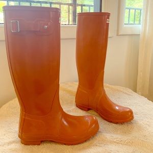 Hunter glossy rain boots